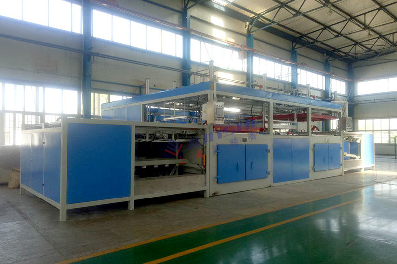 雙頭自動<a href=http://m.ykrf.com.cn/ target=_blank class=infotextkey>吸塑機</a>.jpg