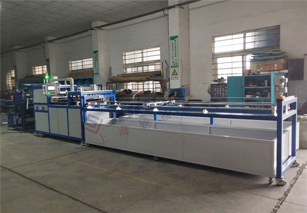 地熱膜全自動<a href=http://m.ykrf.com.cn/ target=_blank class=infotextkey>熱合機</a>